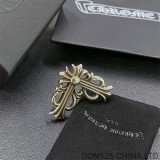 CHROME HEARTS Cross Breastpin