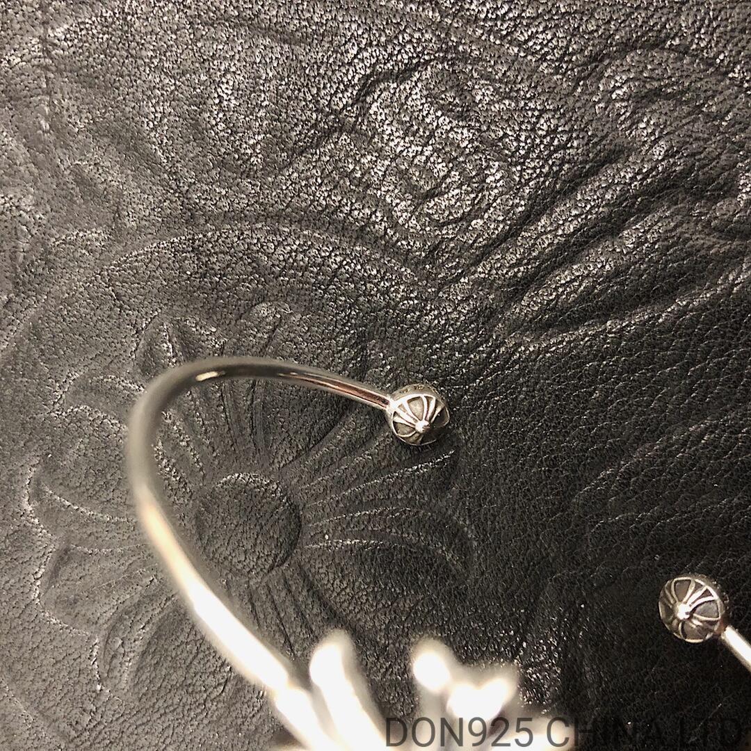 CHROME HEARTS Tiny Cross Cuff Free Size