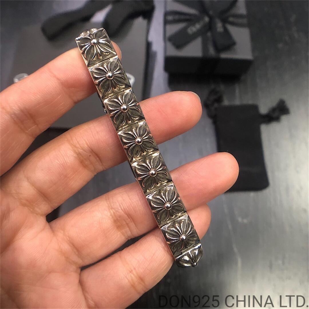 CHROME HEARTS Plus Pyramid Link Bracelet