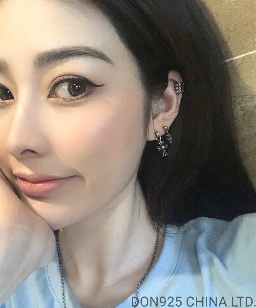 CHROME HEARTS Cross Babyfat Drop Earrings 