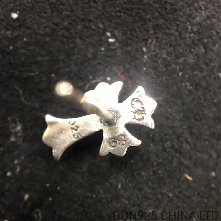 Chrome Hearts Tiny Cross Babyfat Stud Earrings in 925s Silver (1 Pair)