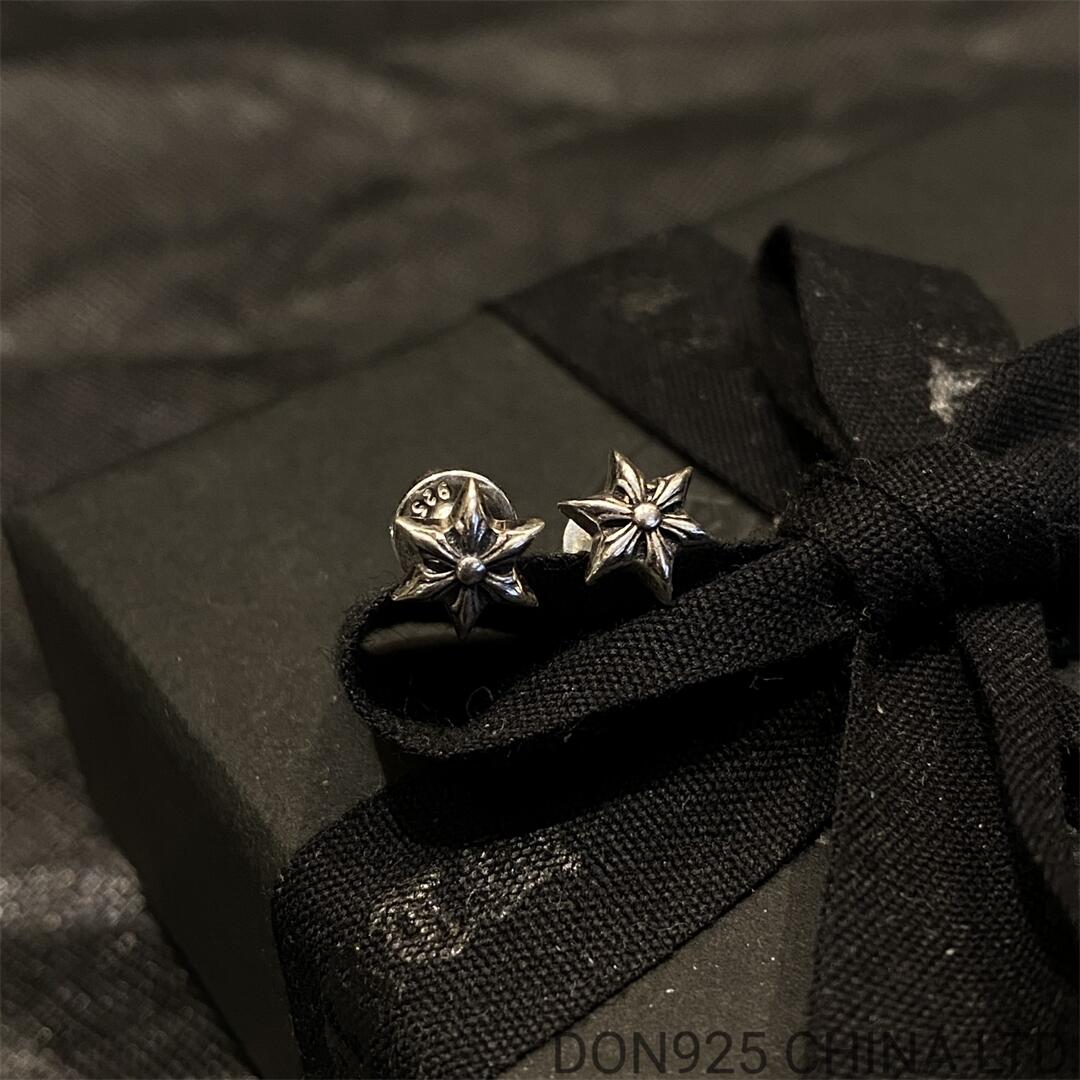 CHROME HEARTS Star Sutd Earrings