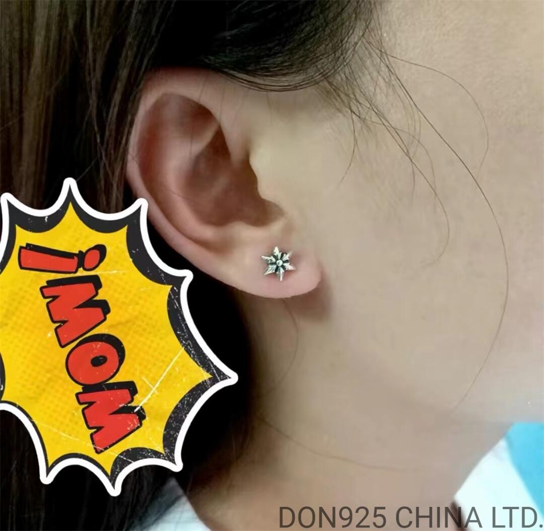 CHROME HEARTS Star Sutd Earrings