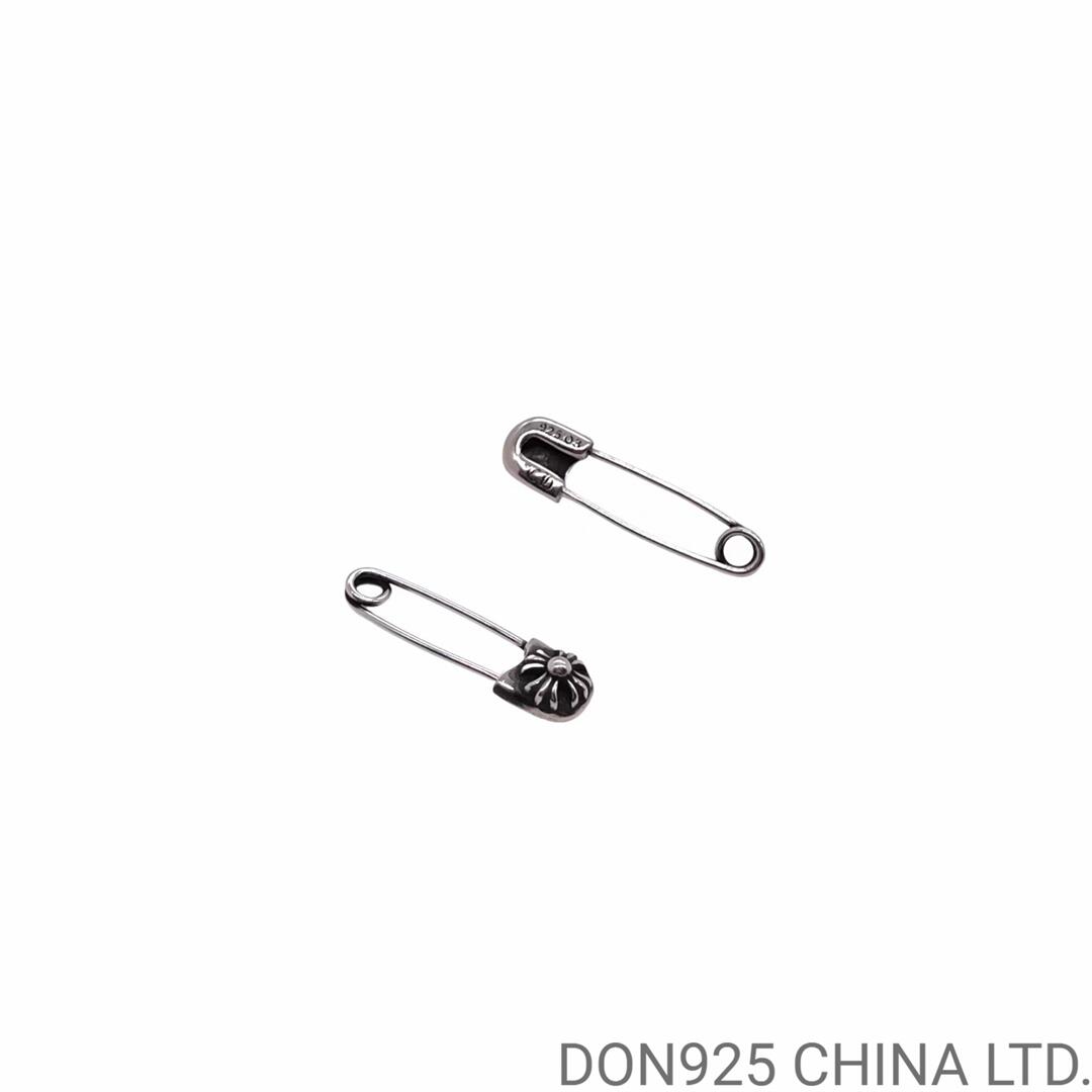 CHROME HEARTS Safety Pin Earring (1 Piece)