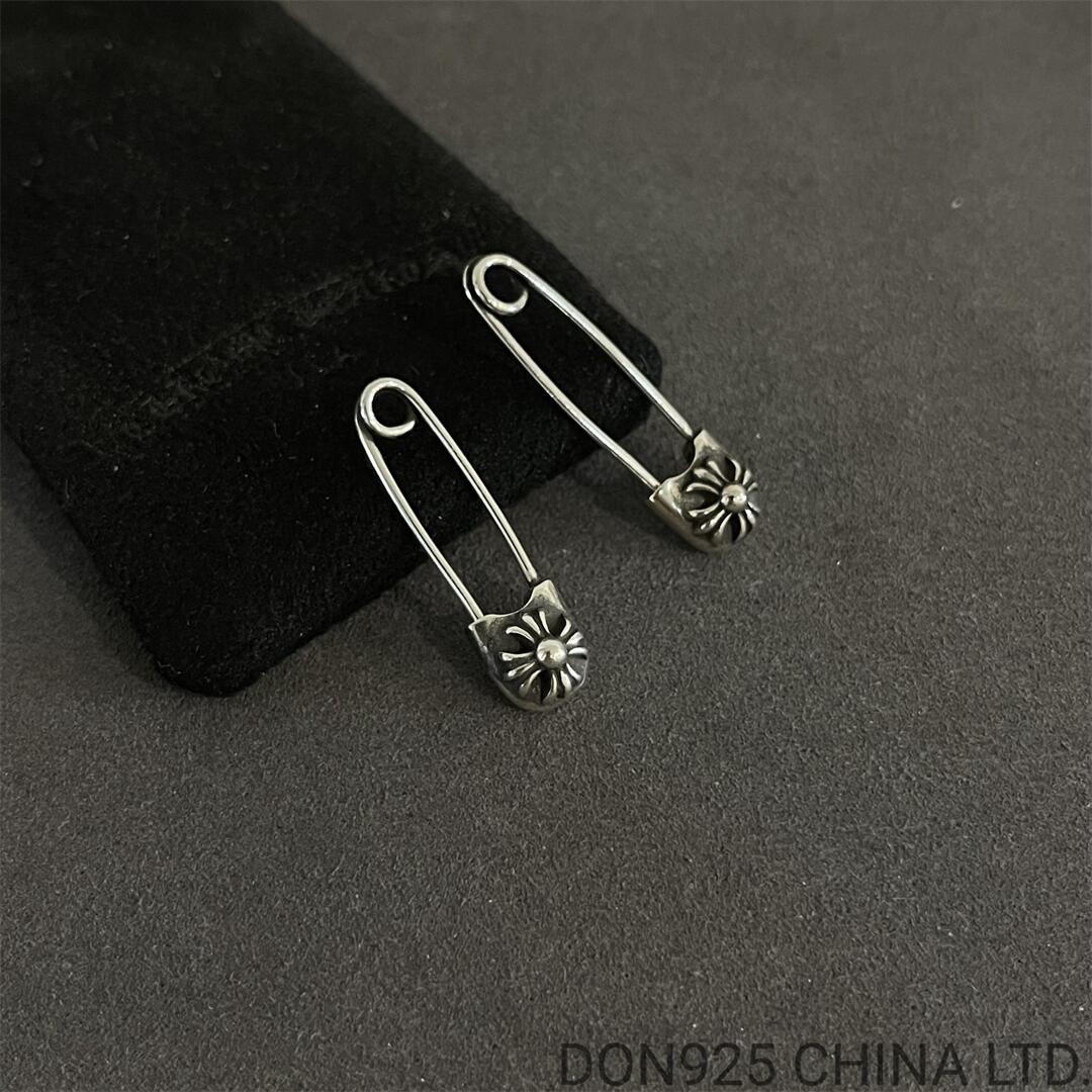 CHROME HEARTS Safety Pin Earring (1 Piece)