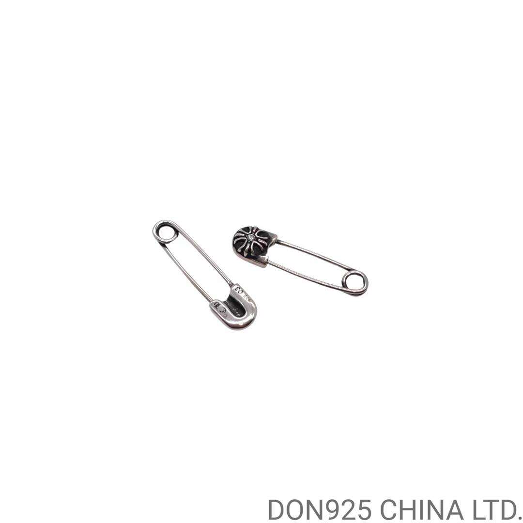 CHROME HEARTS Safety Pin Earring (1 Piece)