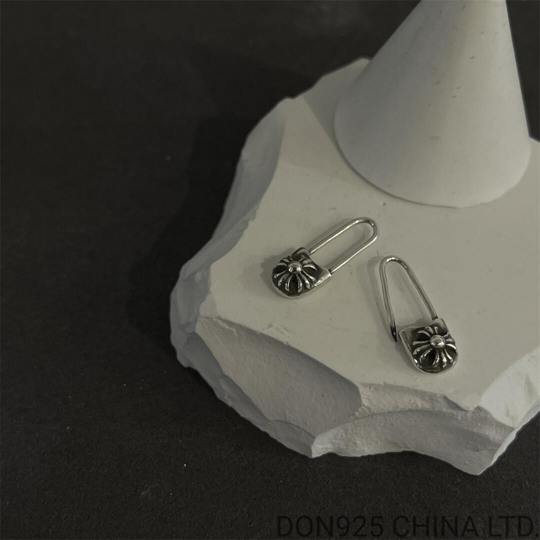 CHROME HEARTS Mini Safety Pin earring (1 Piece)