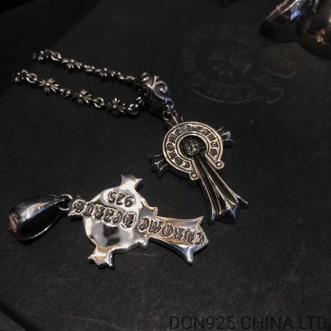 CHROME HEARTS Badge Cross Necklace