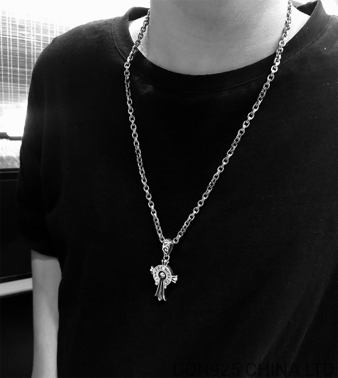 CHROME HEARTS Badge Cross Necklace