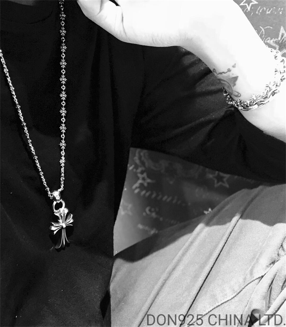 CHROME HEARTS Small Cross Necklace (with Tiny E Chain)