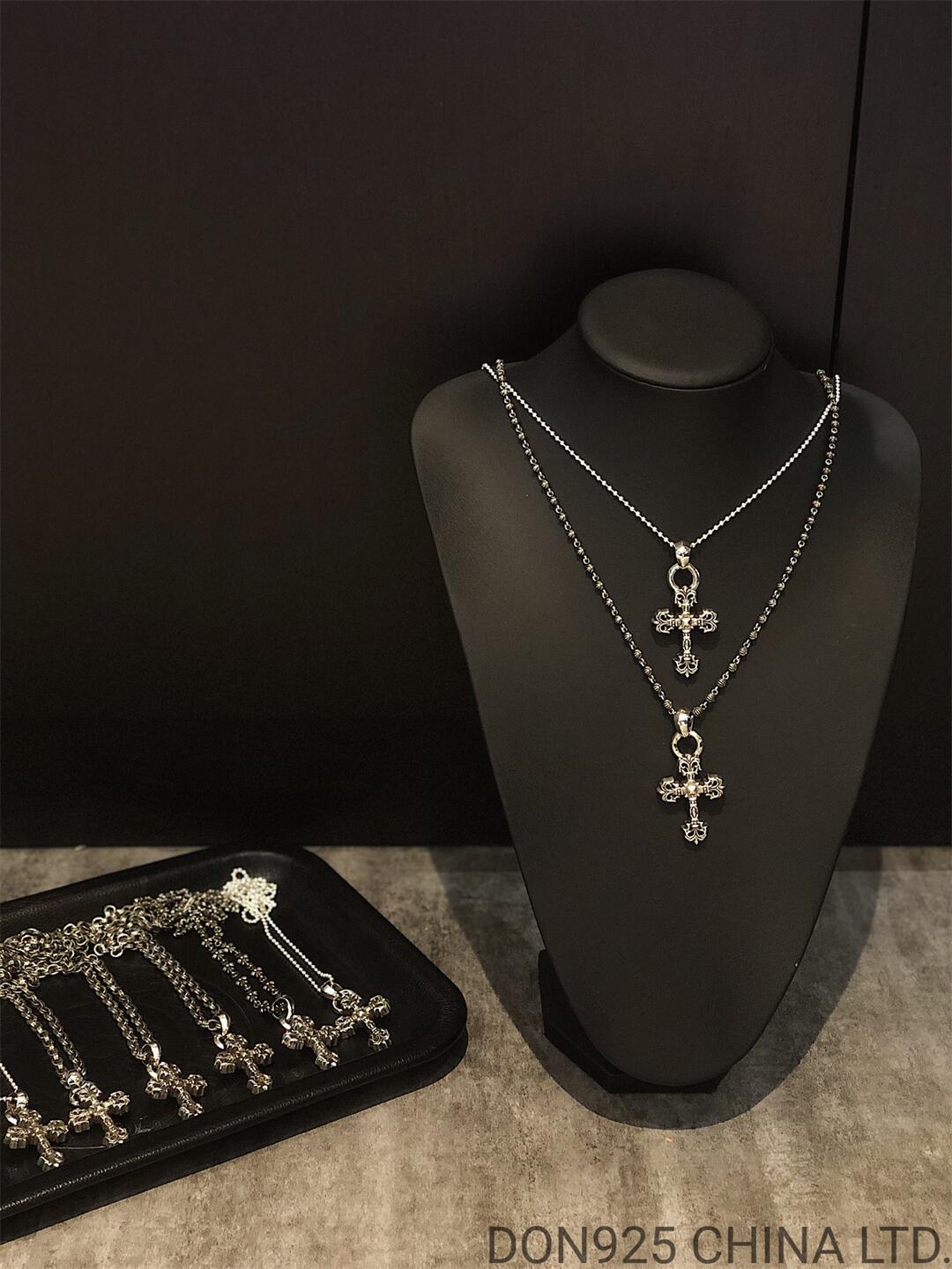 CHROME HEARTS Filigree Cross Necklace (Small Size)