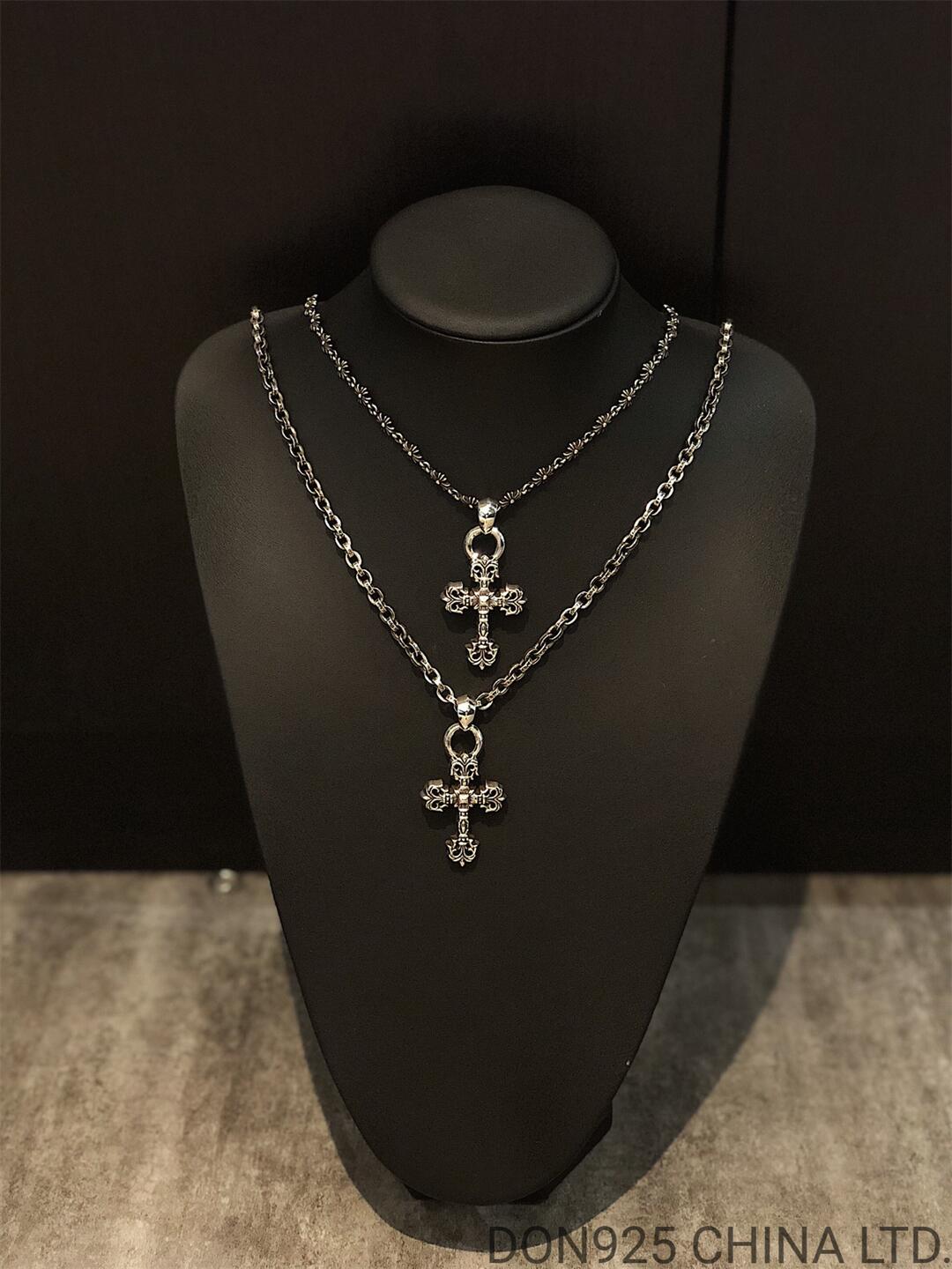 CHROME HEARTS Filigree Cross Necklace (Small Size)