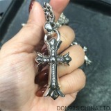 CHROME HEARTS Double Cross Necklace (Medium Size)