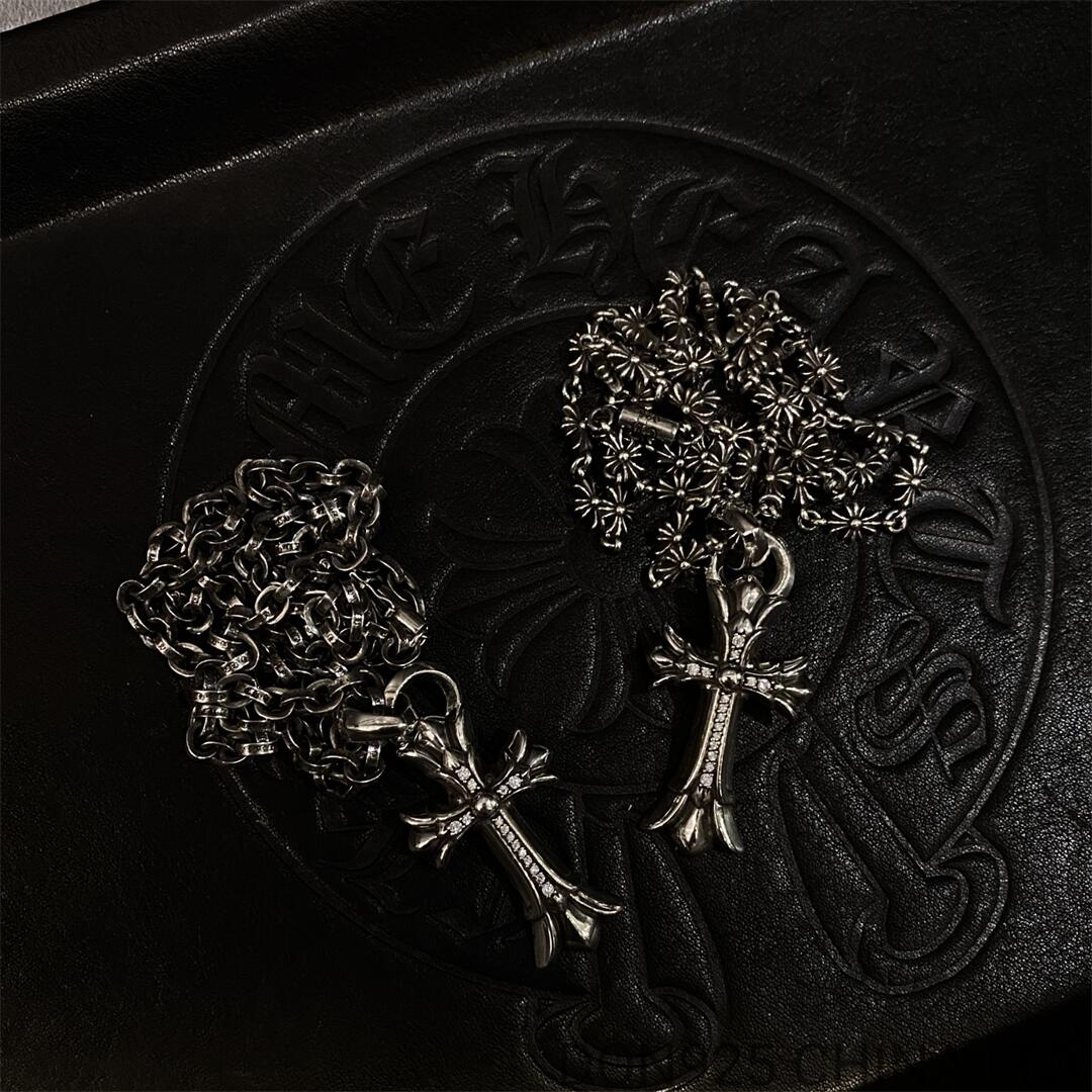 CHROME HEARTS Double Cross Necklace (Medium Size)