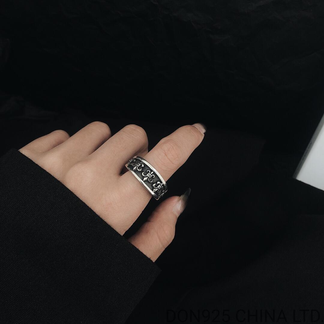 CHROME HEARTS BS Fleur V-Band Ring