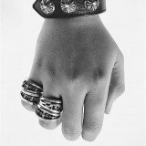 CHROME HEARTS BS Fleur V-Band Ring