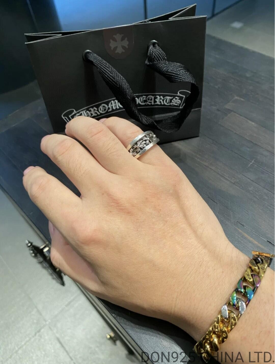 CHROME HEARTS CHROME HEARTSX V-Band Ring