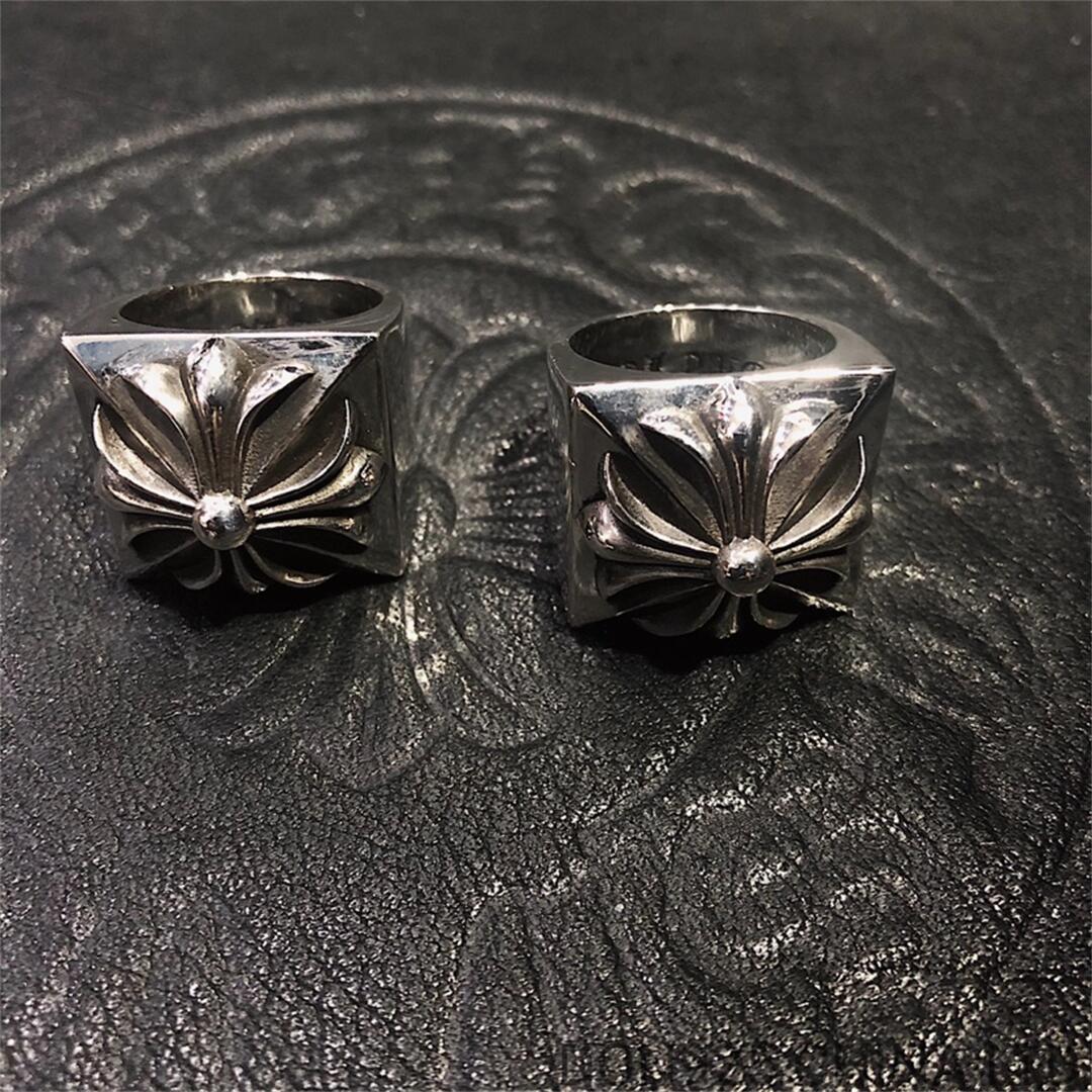 CHROME HEARTS Large Pyramid Plus Ring