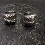 CHROME HEARTS Large Pyramid Plus Ring