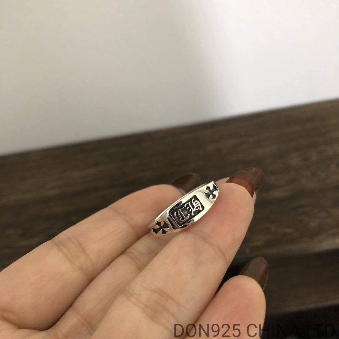 CHROME HEARTS Mini Crest Ring