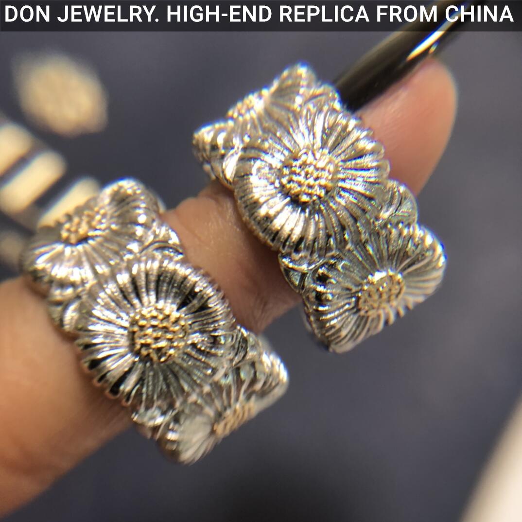 BUCCELLATI Blossoms ring