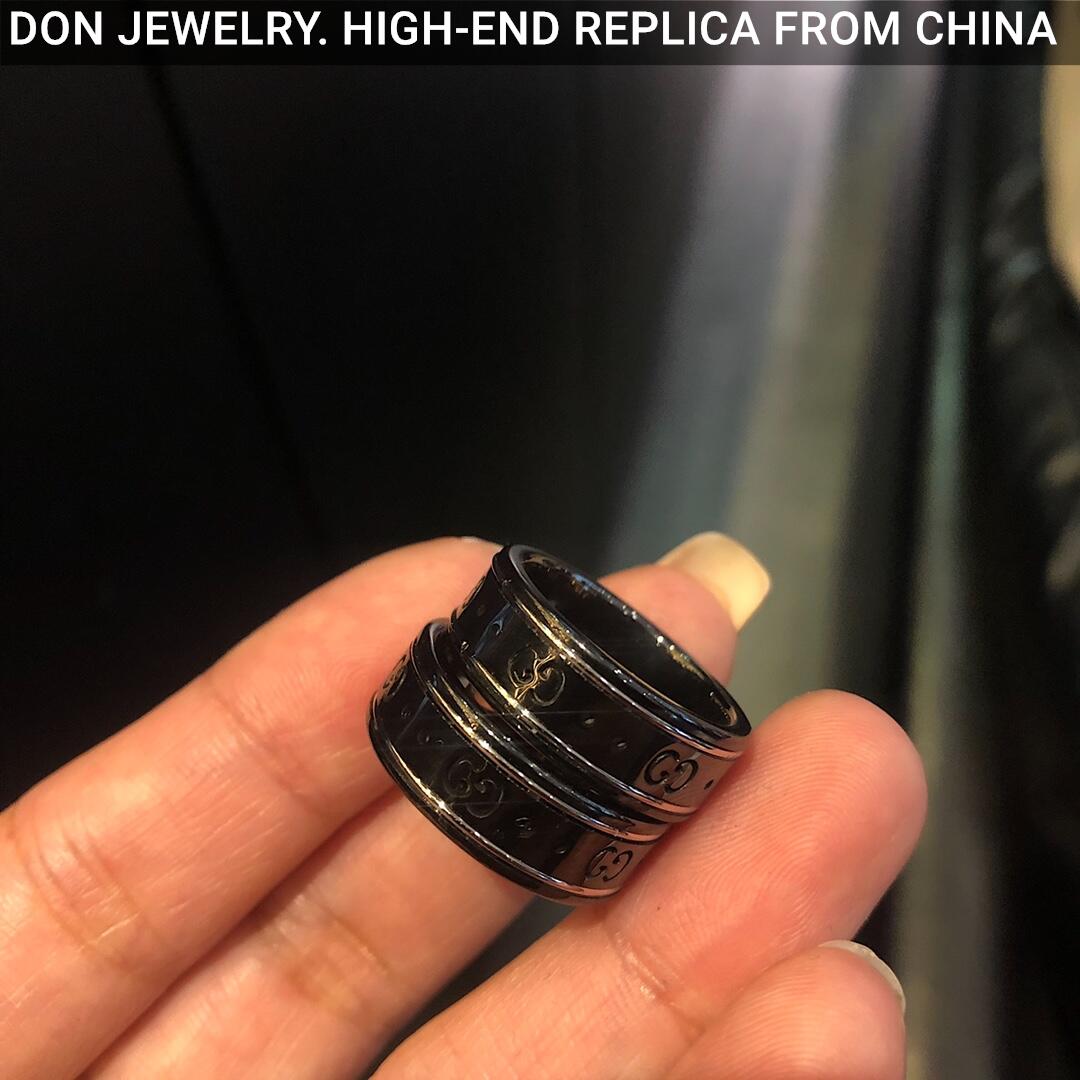 GUCCI Ceramic Icon Black ring