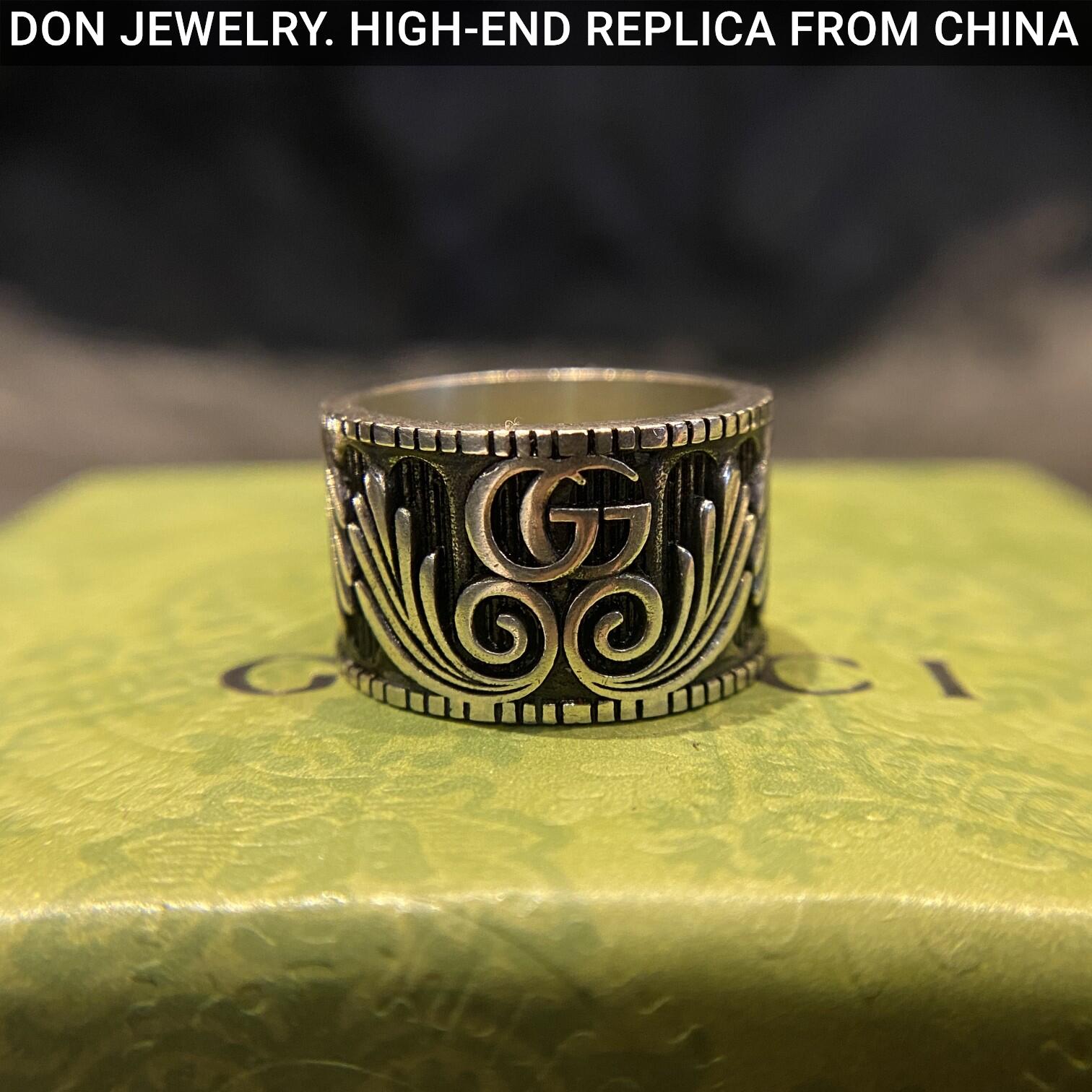 GUCCI Logo ring