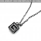 GUCCI Square G necklace