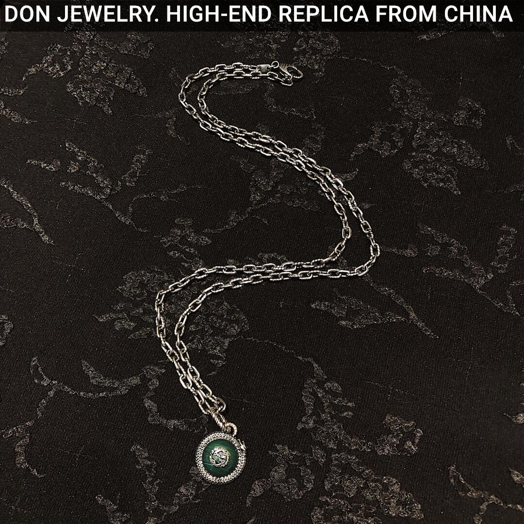 GUCCI Snake Malachite necklace