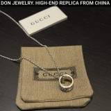 GUCCI Double G necklace