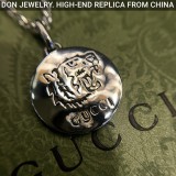 GUCCI Blind for Love Tiger Head necklace