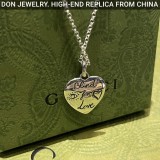 GUCCI Blind for Love Bird necklace