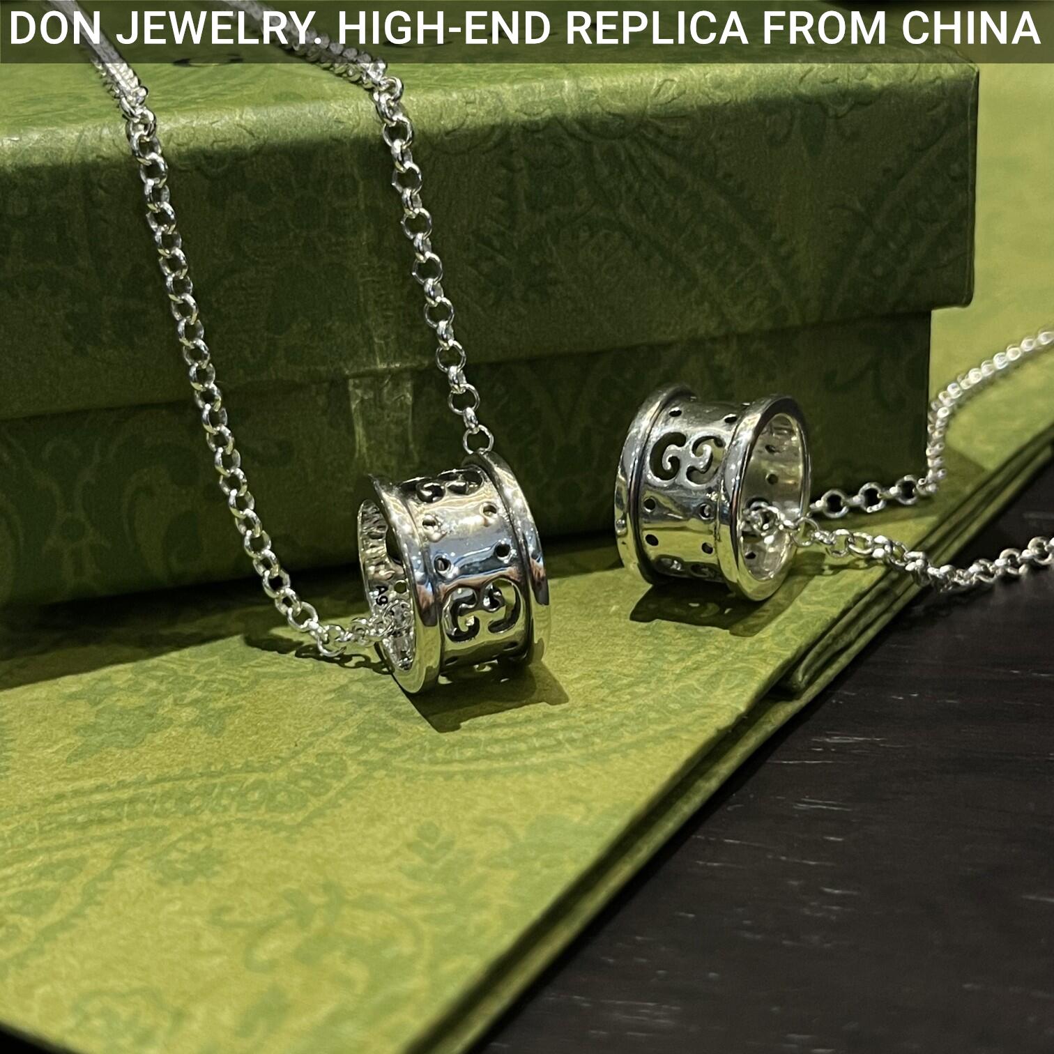 GUCCI Icon Twirl necklace