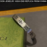 GUCCI GG and Bee Engraved bracelet