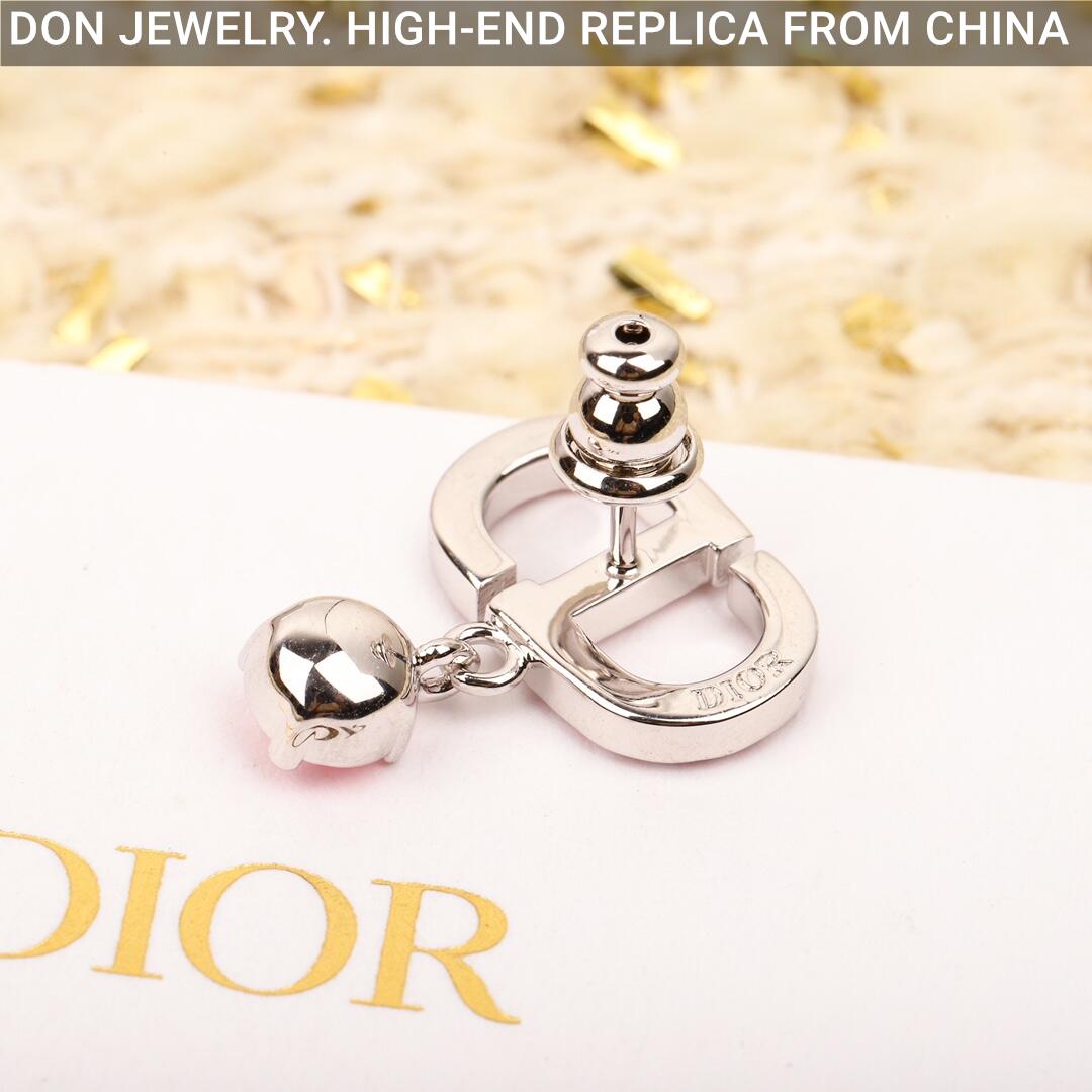 DIOR Petit CD Stud earrings