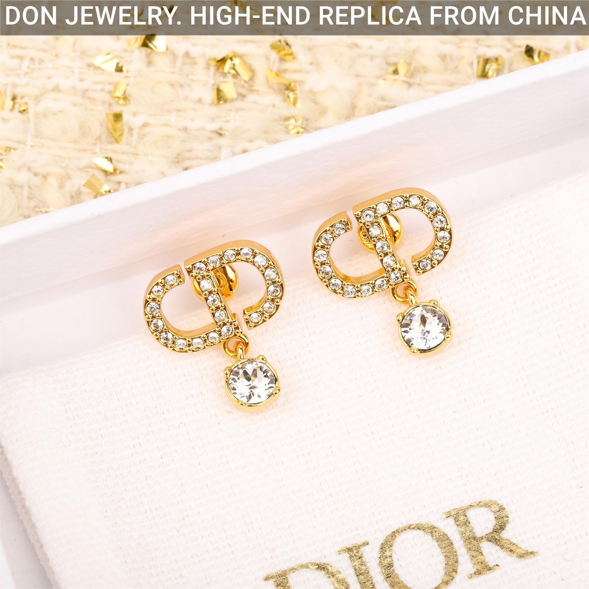 DIOR Petit CD Stud earrings