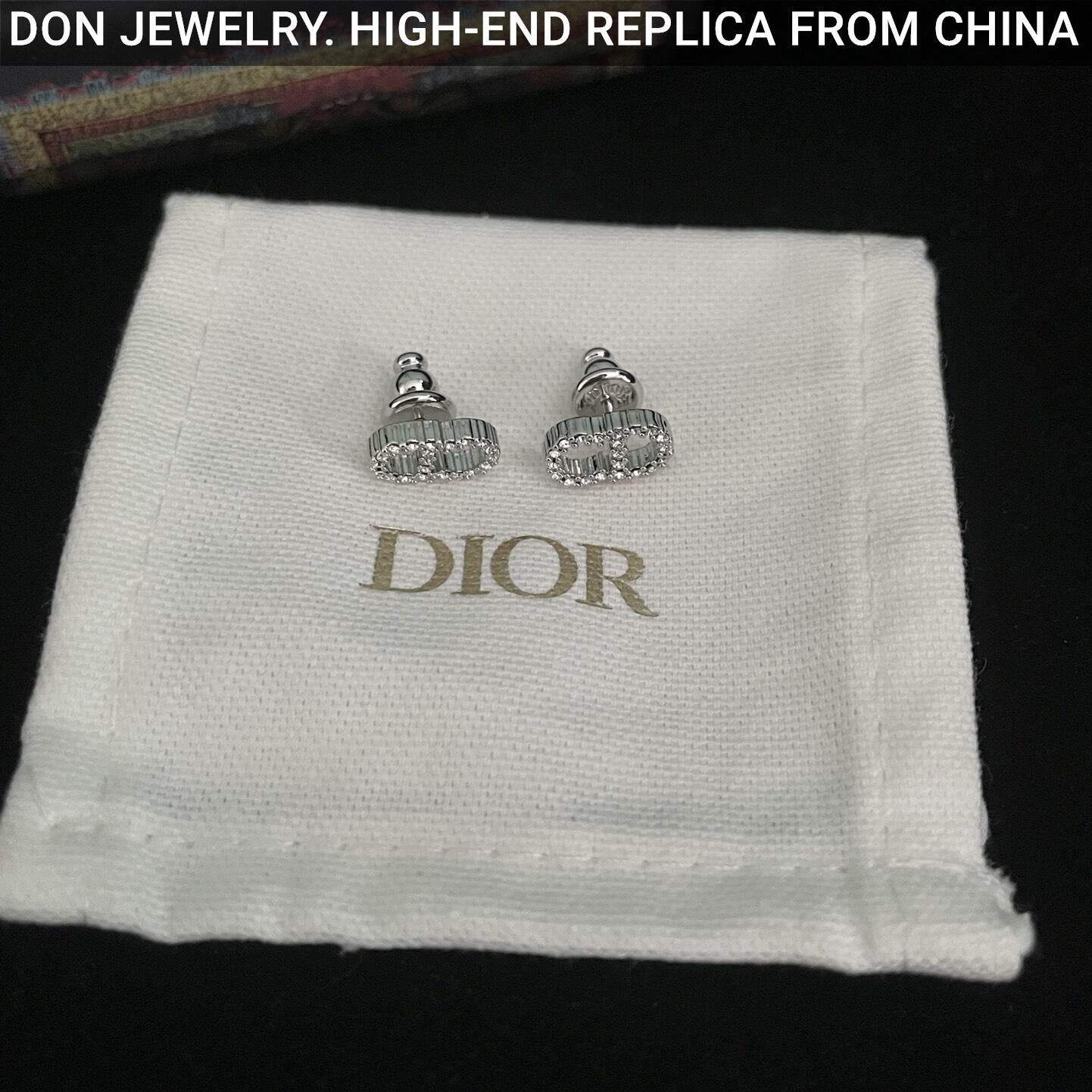 DIOR Petit CD earrings