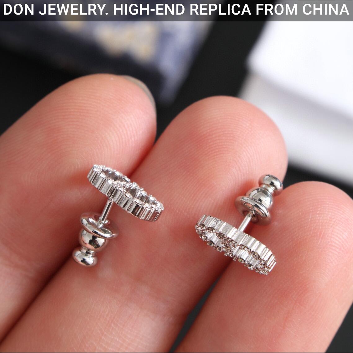 DIOR Petit CD earrings