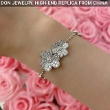 Van Cleef & Arpels Frivole bracelet, 5 flowers