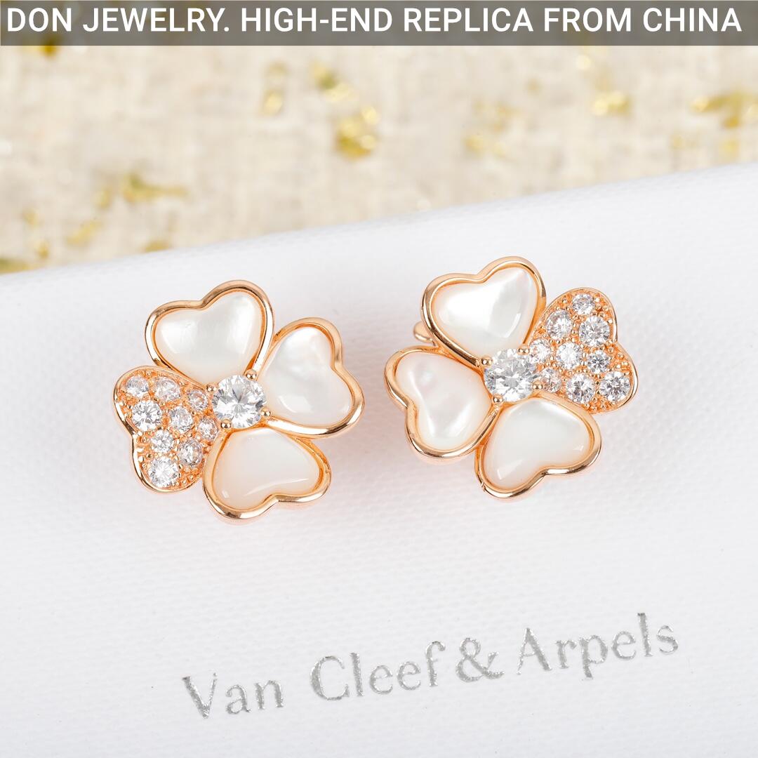 Van Cleef & Arpels Cosmos earrings, small model