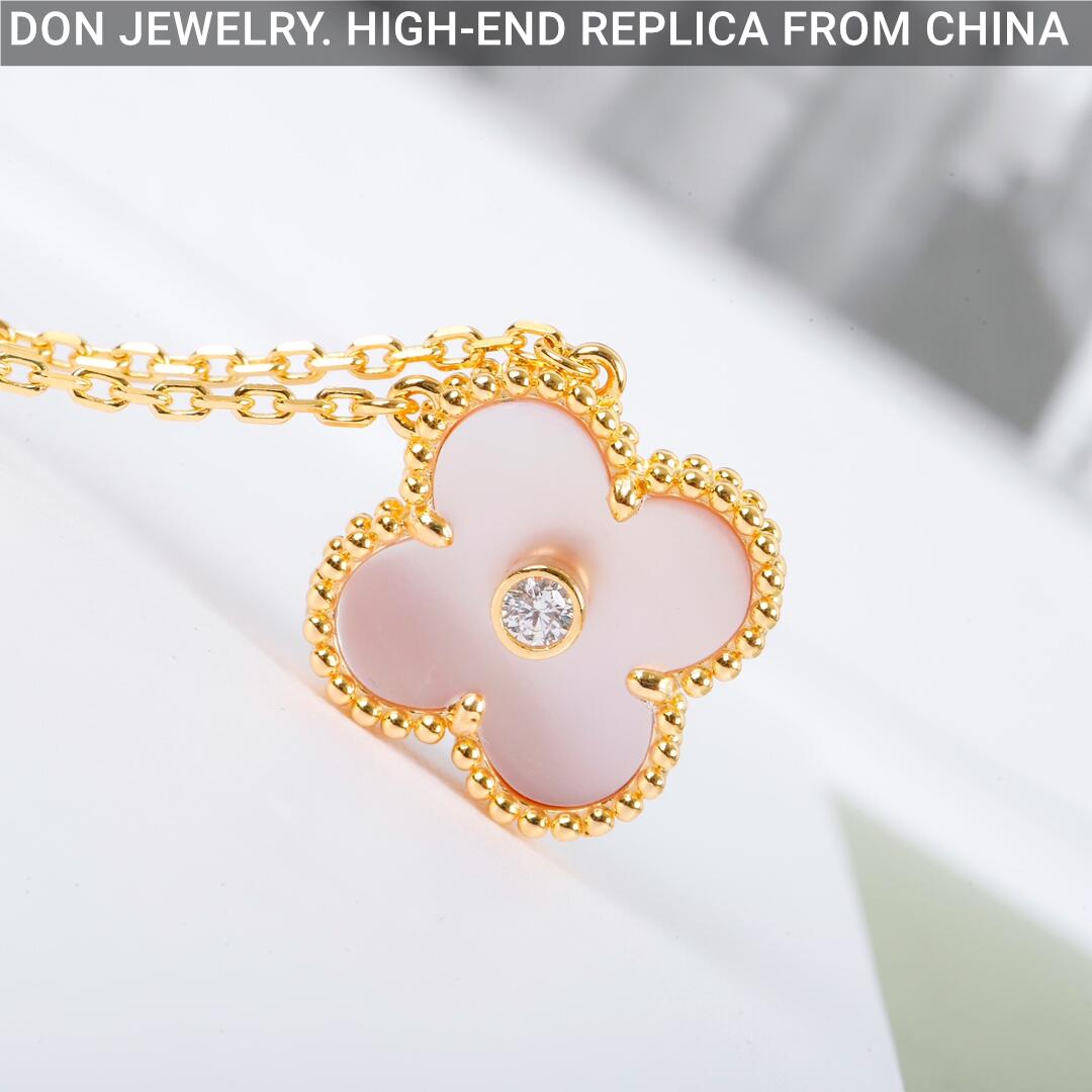 Van Cleef & Arpels Vintage Alhambra necklace