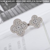 Van Cleef & Arpels Magic Alhambra Between the Finger ring