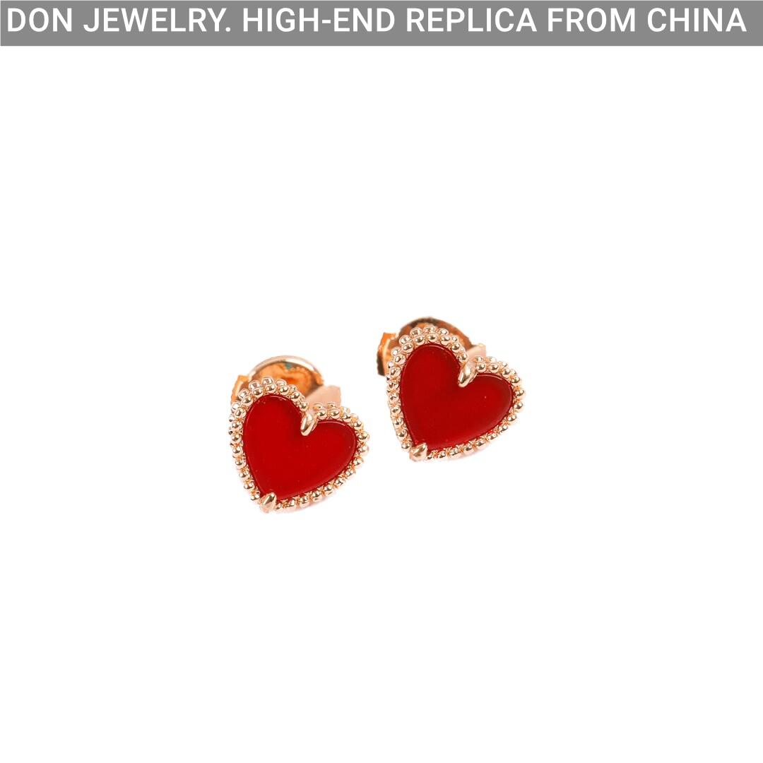 Van Cleef & Arpels Sweet Hearts earrings