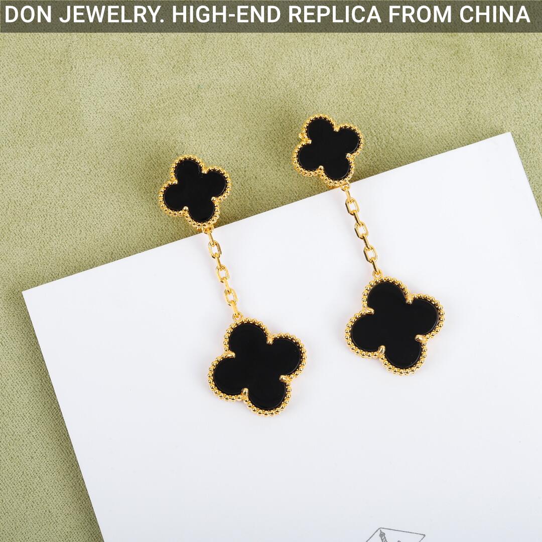 Van Cleef & Arpels Magic Alhambra earrings, 2 motifs