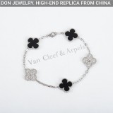 Van Cleef & Arpels Vintage Alhambra bracelet, 5 motifs