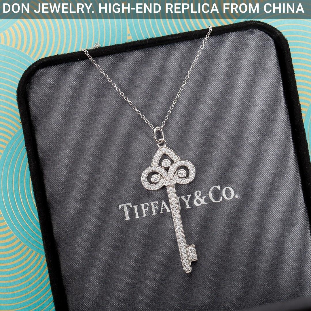 TIFFANY Keys Fleur de Lis Key necklace