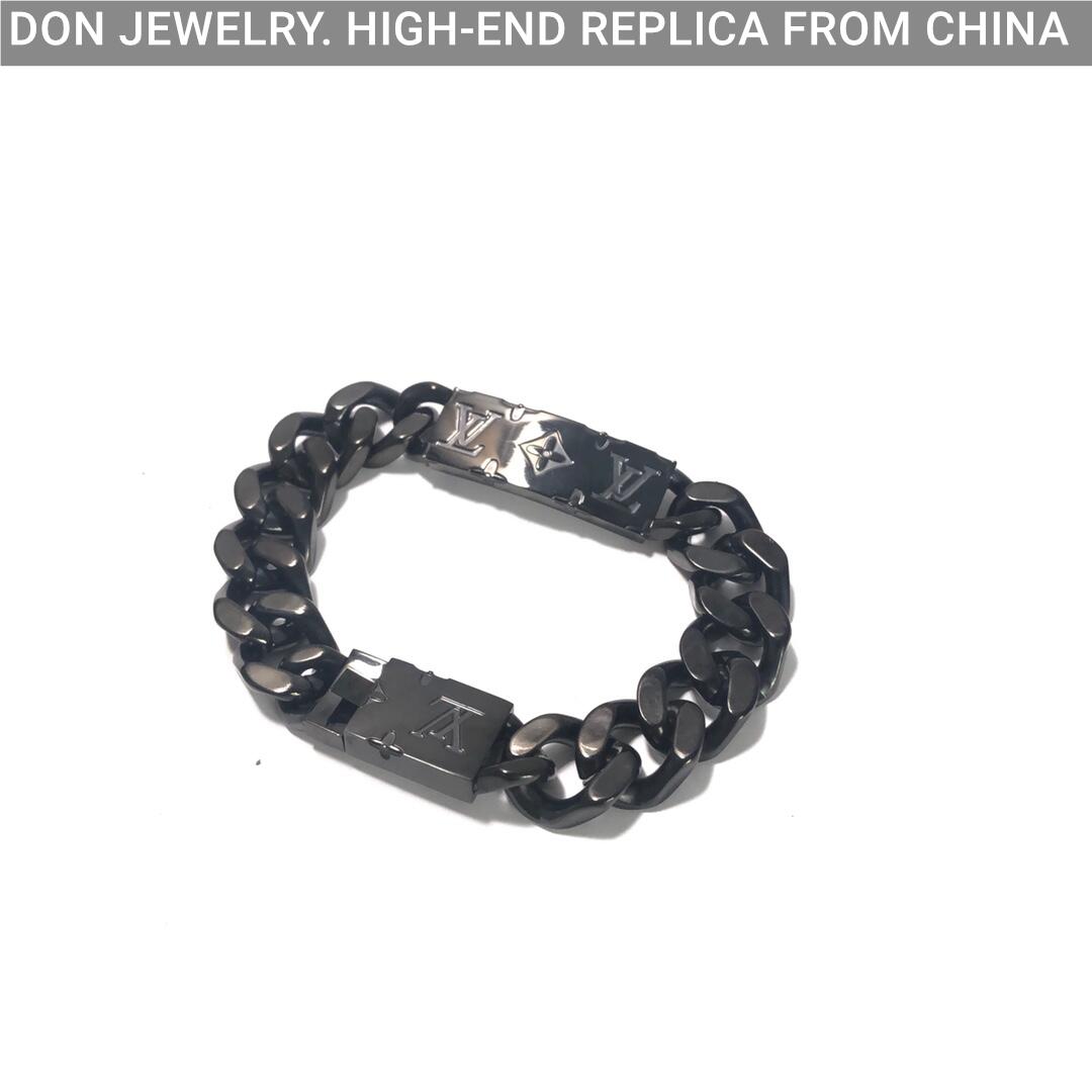 LOUIS VUITTON Monogram chain bracelet