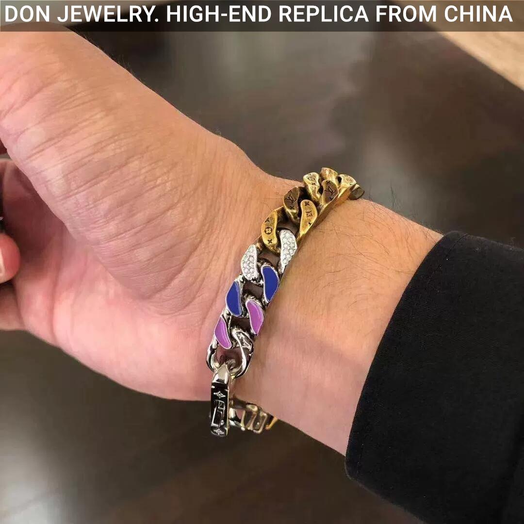 LOUIS VUITTON Patches chain bracelet