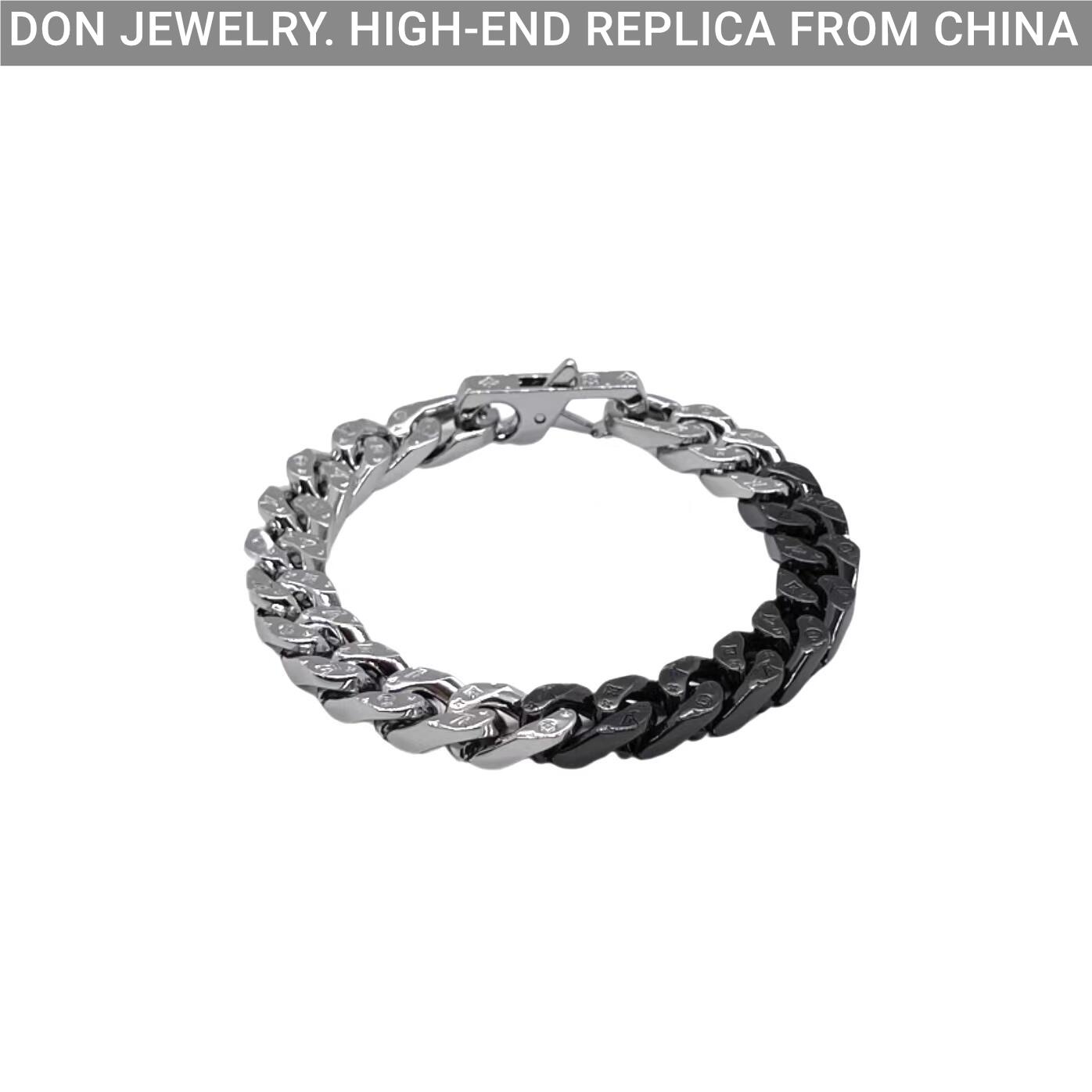 LOUIS VUITTON Monogram chain bracelet