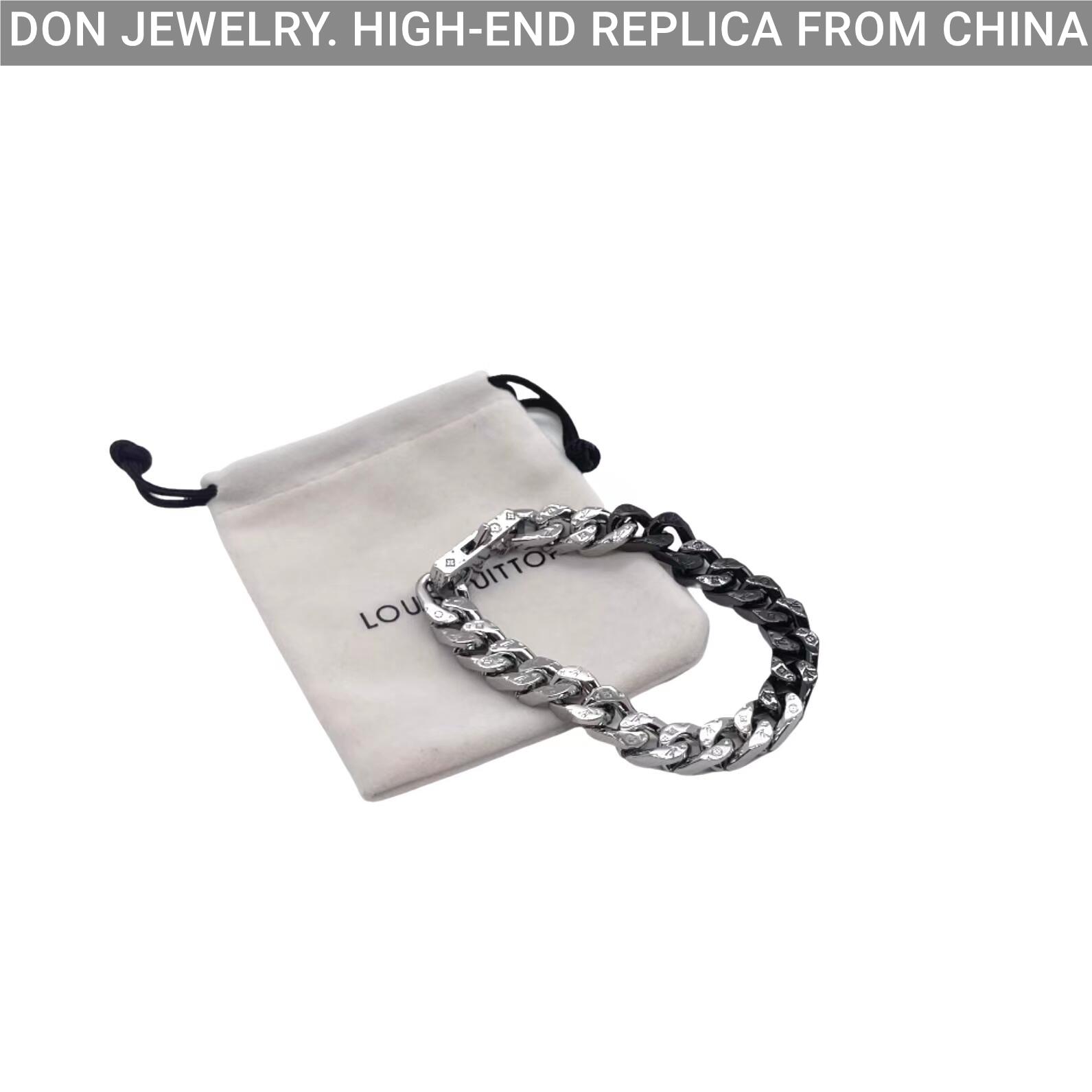 LOUIS VUITTON Monogram chain bracelet